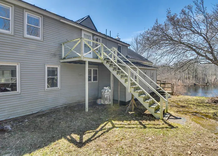 Oakland Apt On Messalonskee Lake With Dock Access!